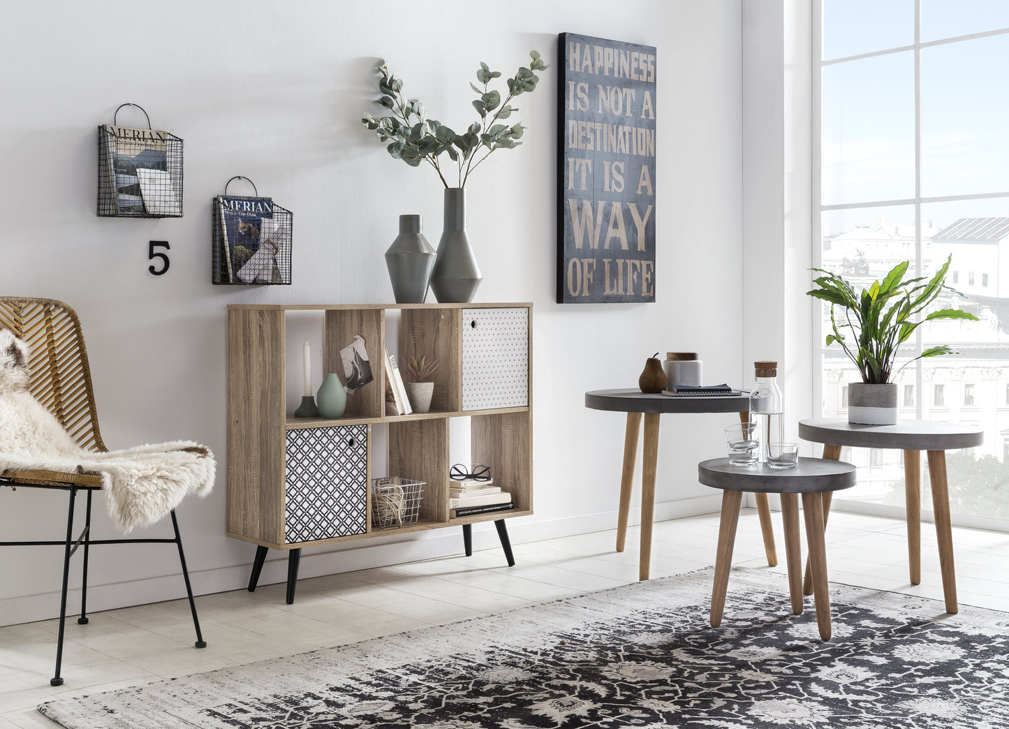 Sideboard 4 offene Faecher 2 Tueren Fachmasse 2 x 34x30x33 cm 2 x 29x30x33 cm hinter den Tueren 265x25x33 cm
