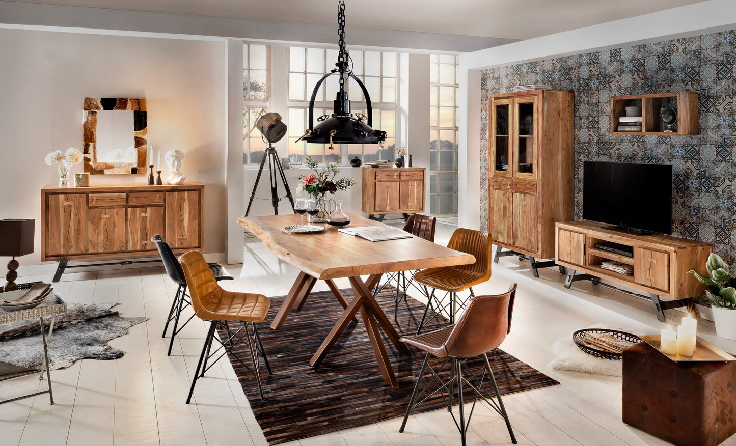 Tisch 180x100 cm Akazie natur 56 mm mit Baumkante wie gewachsen und braunem Stern-Gestell Plattenstaerke 56 mm Abstand zwischen den Beinen ca 18-30 cm Abstand zur kurzen Seite unten 19 cm oben 45 cm Abstand zur langen Seite unten 10-17 cm oben 35-38 cm