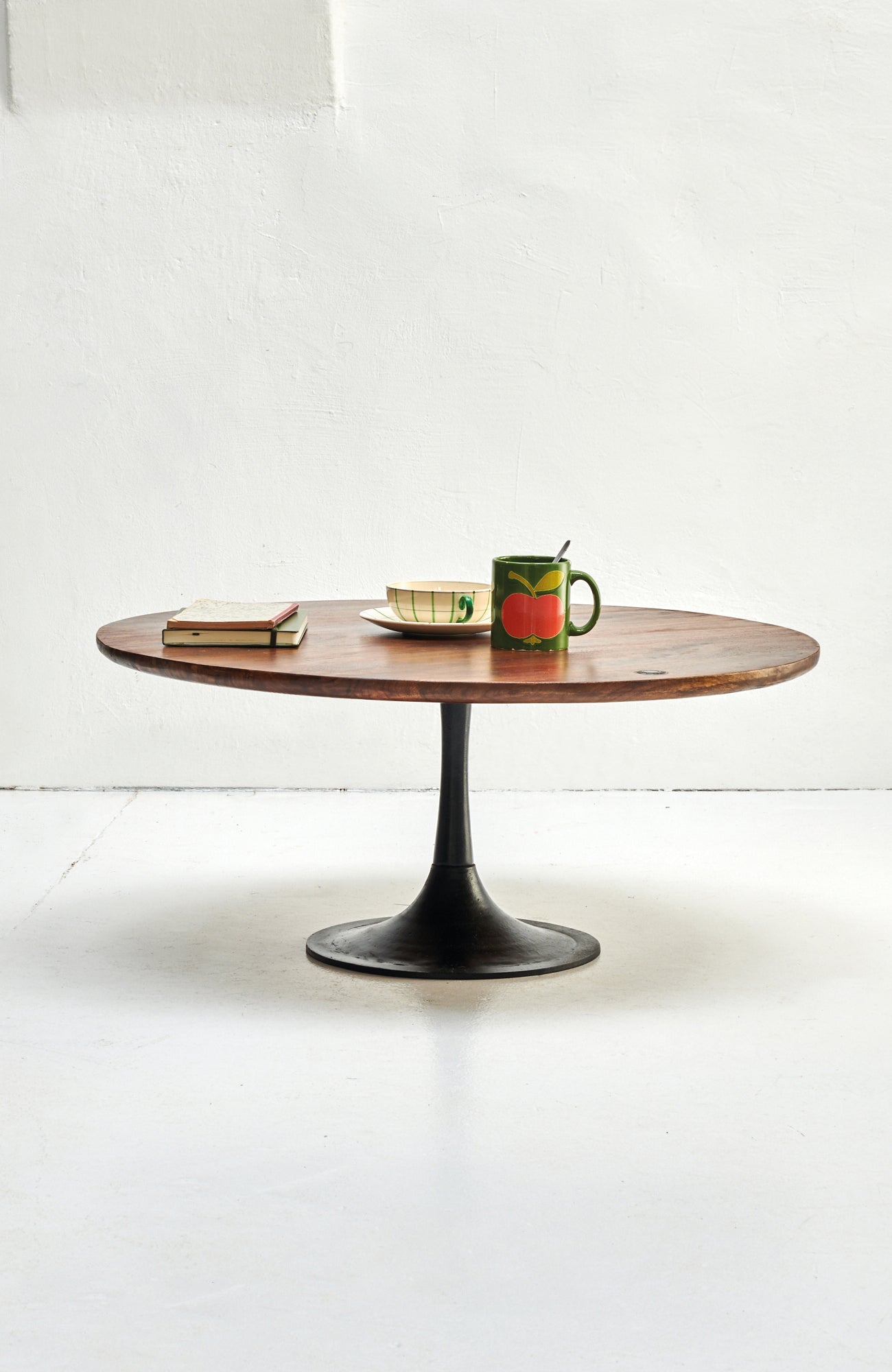 Tom Tailor Couchtisch 80x80 cm T-Modern Couch Table large Plattenstaerke 25 cm Masse Sockel 33x33 cm