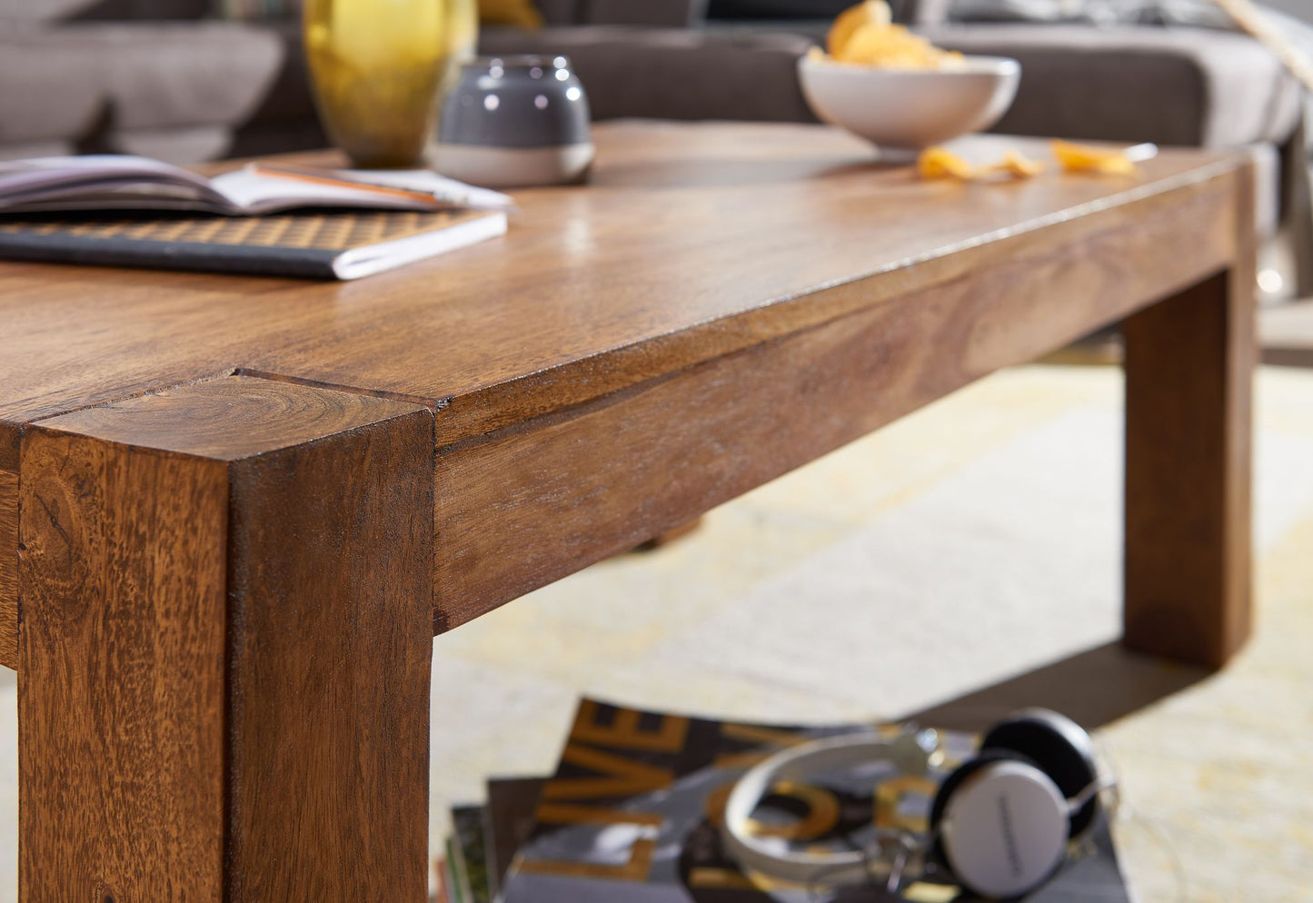 Couchtisch Massiv Holz Sheesham 110cm breit Wohnzimmer Tisch Design dunkel braun Landhaus Stil Beistelltisch