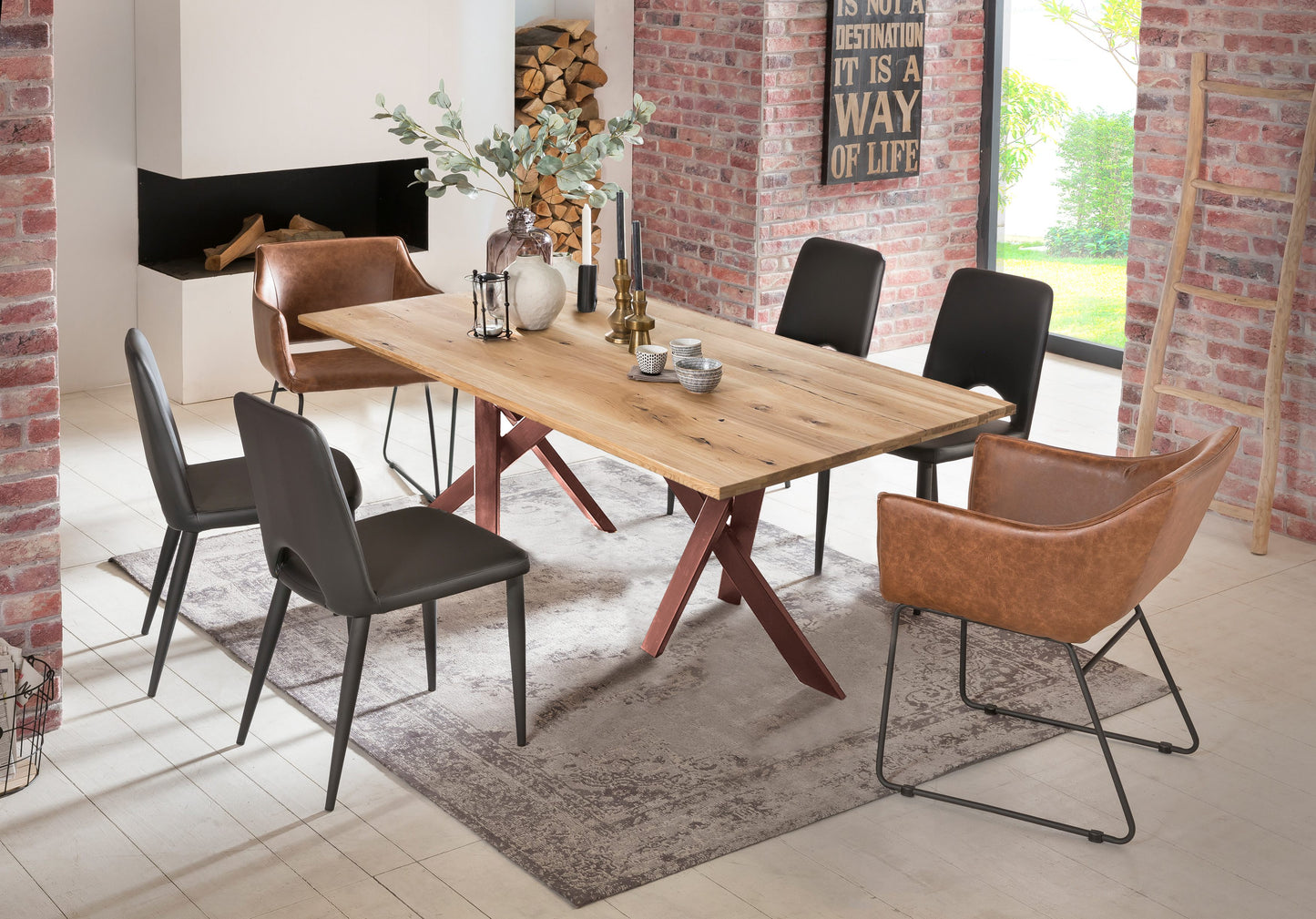 Tisch 200x100 cm Platte Wildeiche geoelt Gestell antikbraun Plattenstaerke 20 mm auf 40 mm aufgedoppelt aus durchgehenden Lamellen Rechteckrohre 8x4 cm