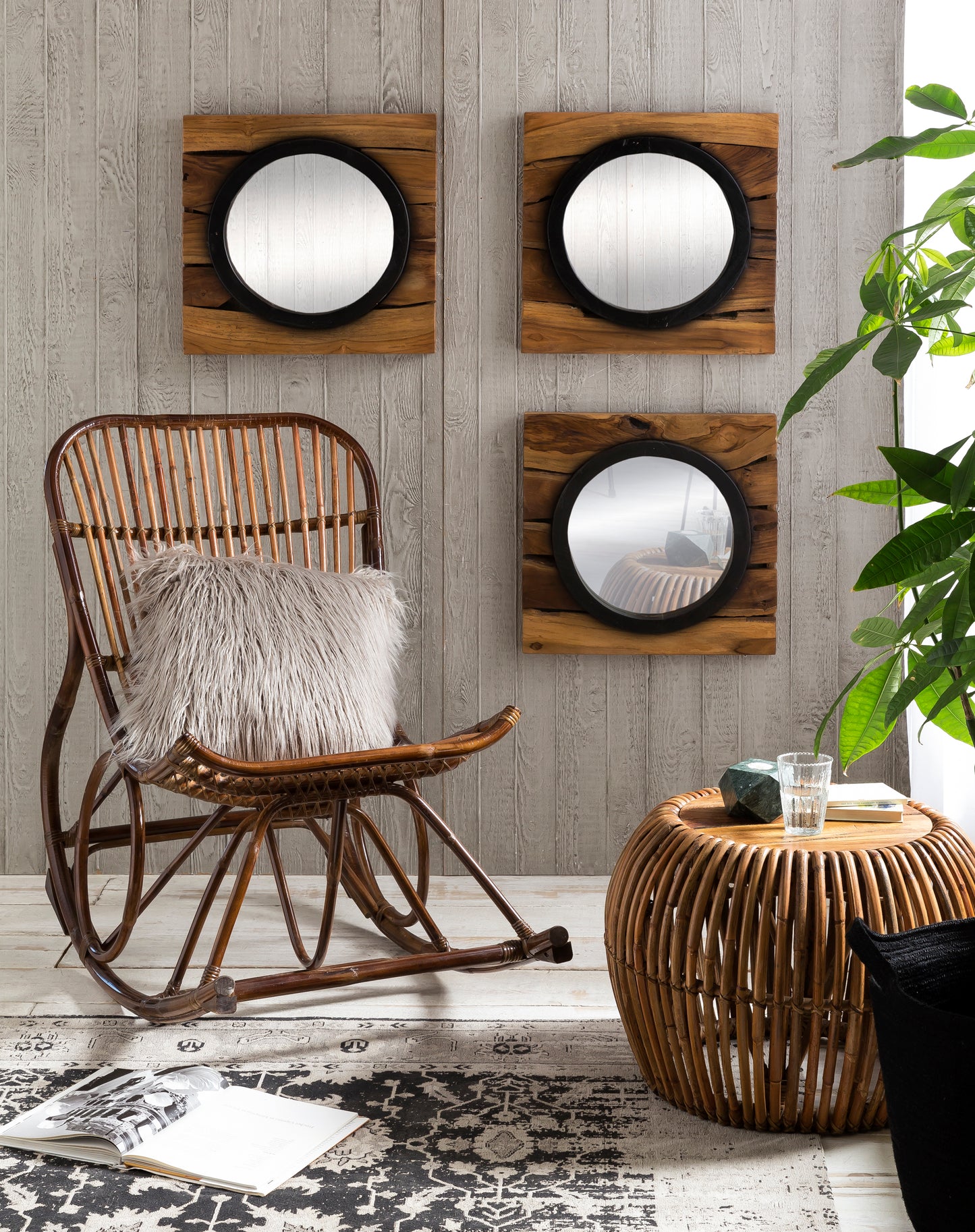 Schaukelstuhl aus Rattan Sitzhoehe 45 cm Sitzbreite 60 cm Sitztiefe 50 cm max Traglast ca 70 kg