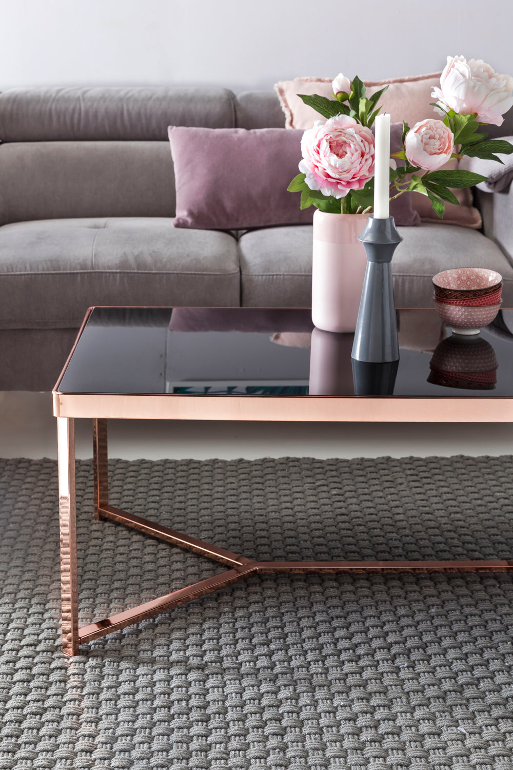 Design Couchtisch Glasplatte Schwarz Gestell Kupfer 120 mal 60 mal 40 cm Wohnzimmertisch verspiegelt Sofatisch modern Glastisch Kaffeetisch eckig Loungetisch