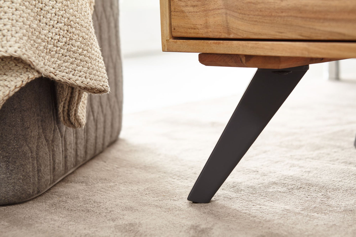 Couchtisch 95 mal 45 mal 45 cm Akazie Wohnzimmertisch Massivholz Rechteckig Holztisch mit Stauraum Sofatisch mit Schublade Tisch Wohnzimmer Massiv