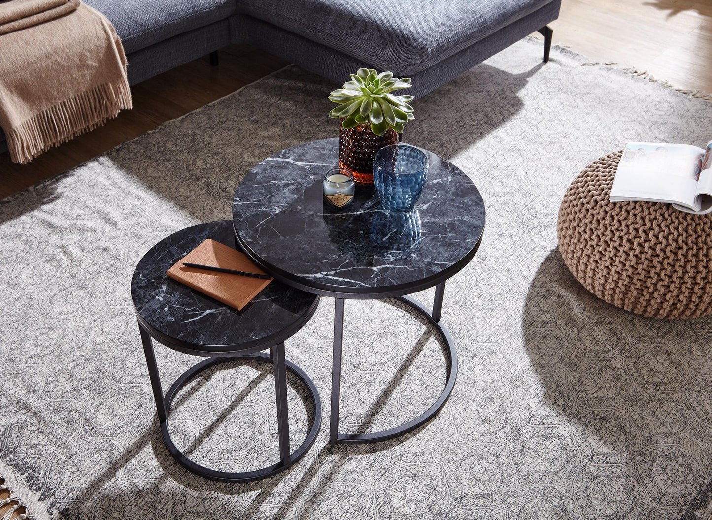 Design Beistelltisch 2er Set Schwarz Marmor Optik Rund Couchtisch 2 teilig Tischgestell Metall Kleine Wohnzimmertische Moderne Satztische