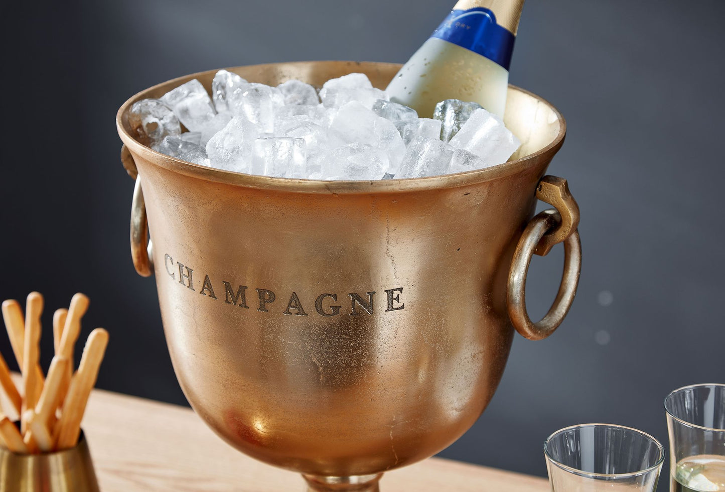 Champagnerkuehler Gold 28 5 mal 37 5 mal 28 5 cm Aluminium Massiv Sektkuehler Gross Flaschenkuehler Getraenkekuehler Tisch Kuehler fuer Champagner Wein Sekt