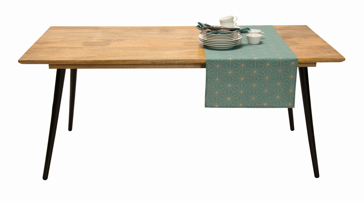 Tom Tailor Tisch 140x80 cm T-Soho Table Small 4 Metallbeine Plattenstaerke 25 mm angeschraegte Kante schweizer Kante Zarge 50 mm Abstand zwischen den Beinen unten lange Seite 114 cm kurze Seite 70 cm