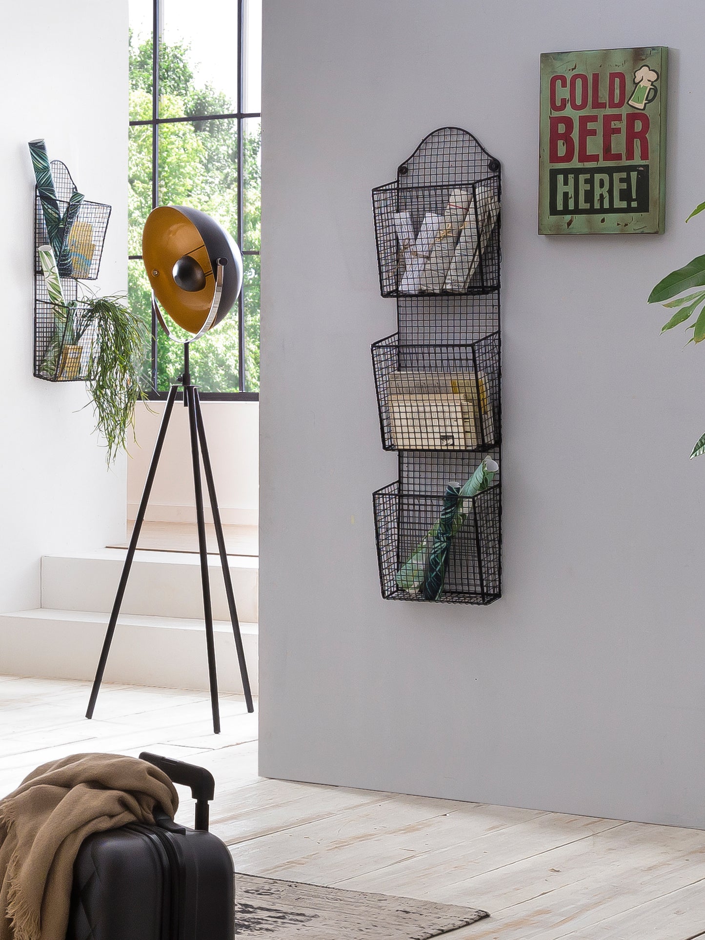 Korbregal   3 Koerbe zur Wandmontage