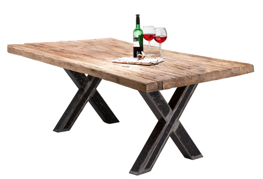 Tisch 200x100 cm Platte Teak Gestell used look klar lackiert Plattenstaerke 20 mm aufgedoppelt auf 50 mm Abstand zwischen den Beinen  130 cm Rohr 10 x 10 cm Wandstaerke 14 mm untere Hoehe der Kreuzung 28 cm obere Hoehe 45 cm