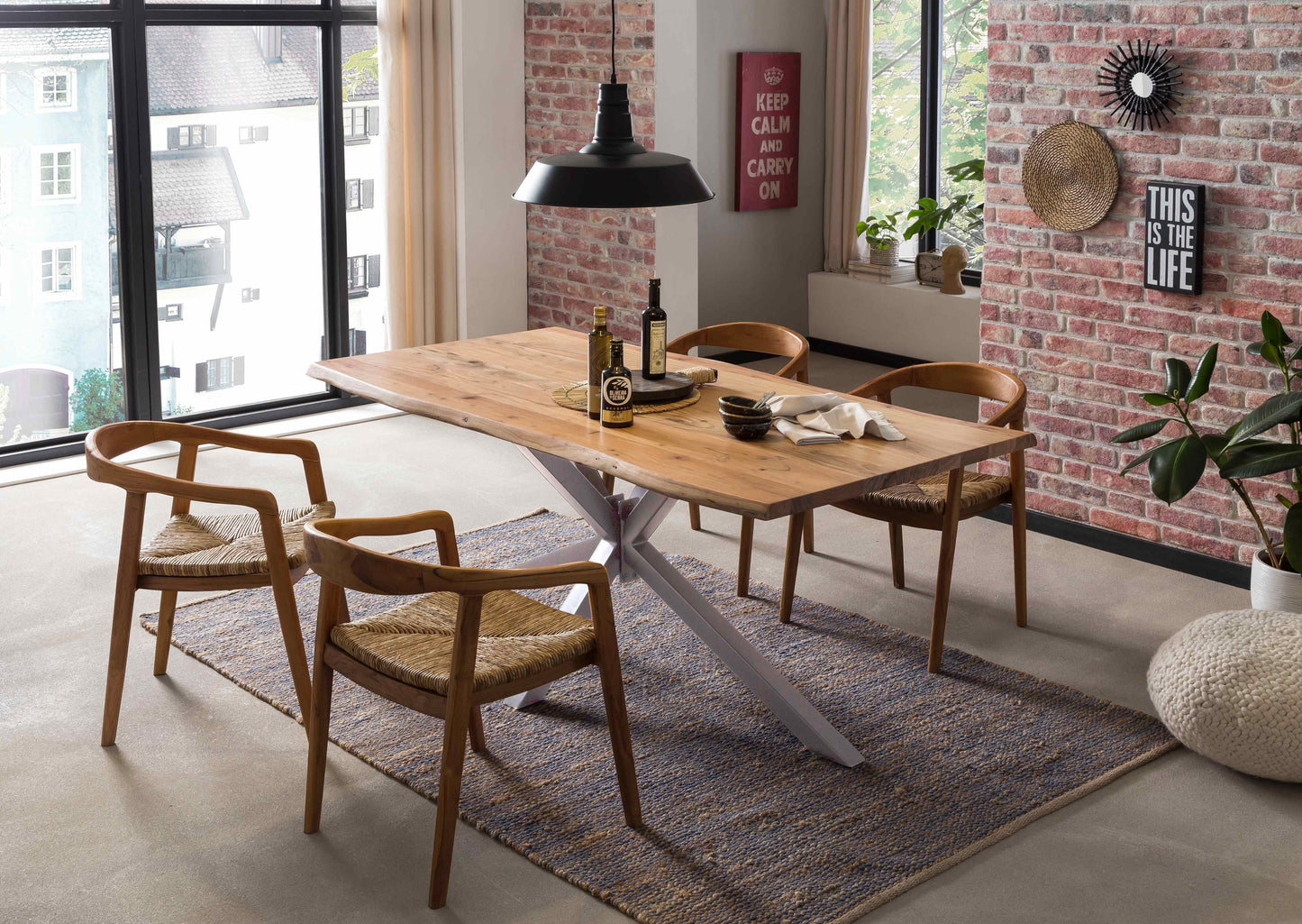 Tisch 180x90 cm Akazie natur mit Baumkante wie gewachsen und silbernem Stern-Gestell Plattenstaerke 36 mm Vierkantrohre 6x6 cm