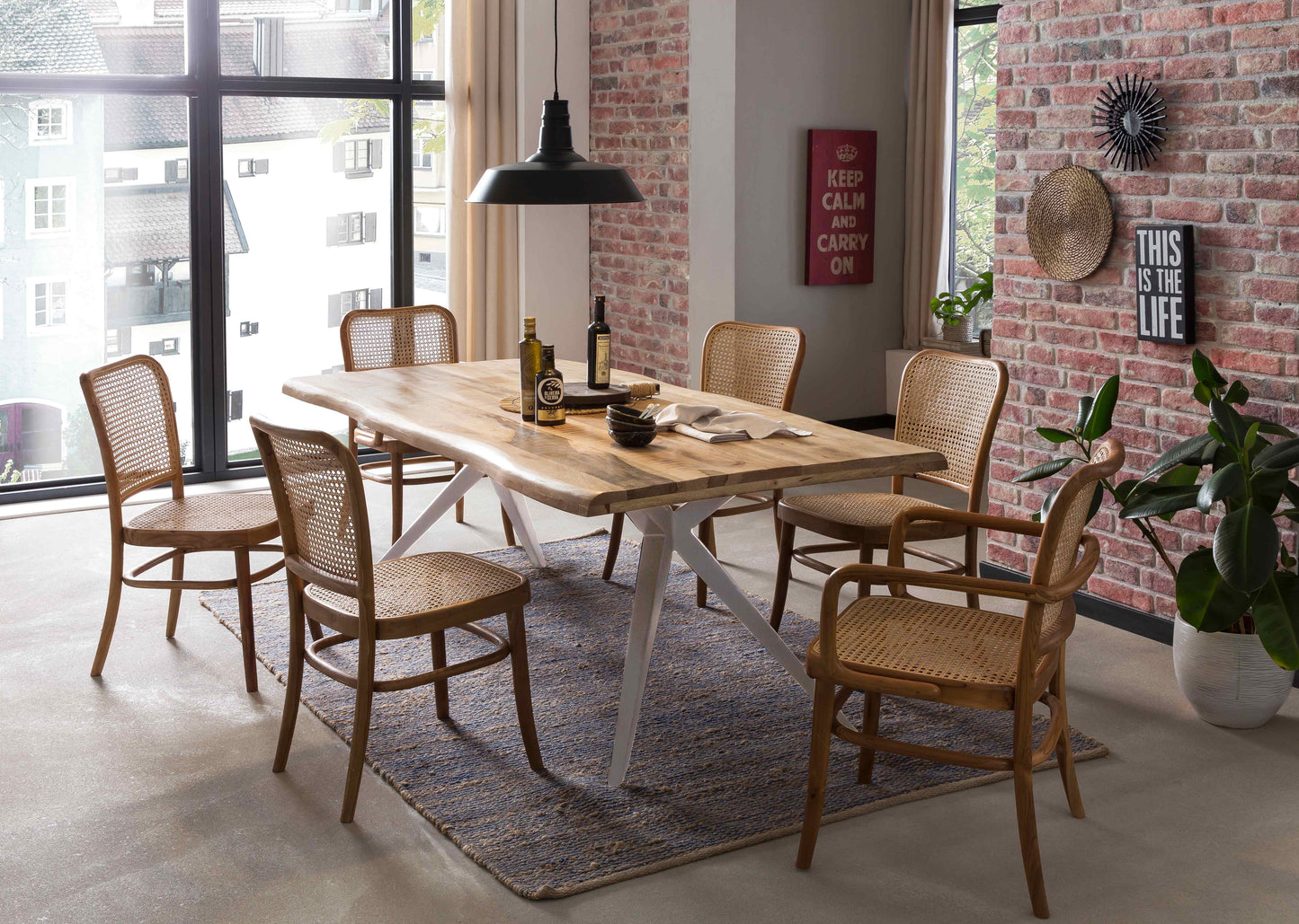 Tisch 220x100 cm Platte Mango mit Baumkante extravagantes silbernes Gestell Plattenstaerke aufgedoppelt auf 56 mm