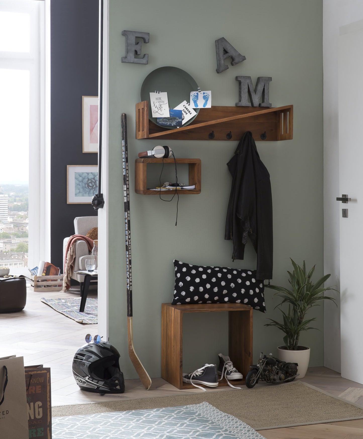 Wandgarderobe 4 Haken 1 schraeger Ablageboden -