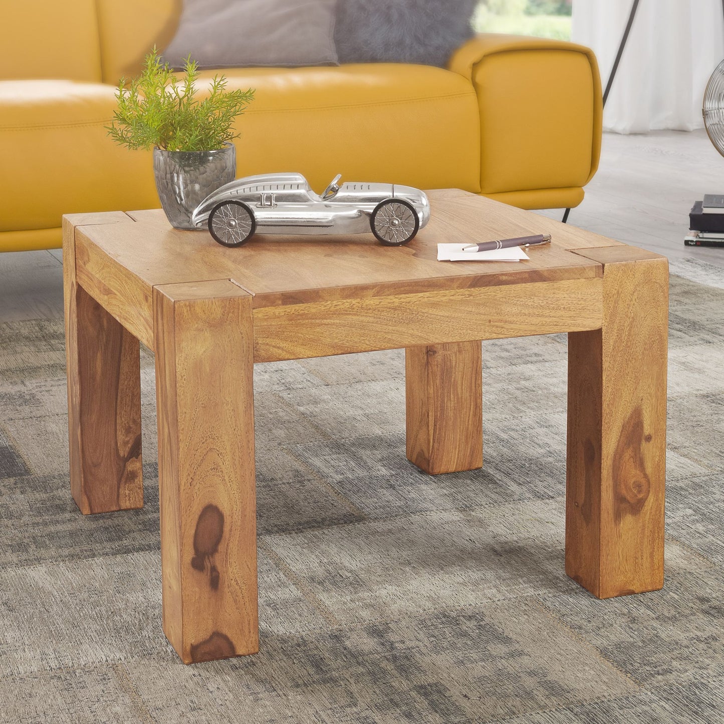 Couchtisch Massiv Holz Akazie 60 cm breit Wohnzimmer Tisch Design braun Landhaus Stil Beistelltisch natur
