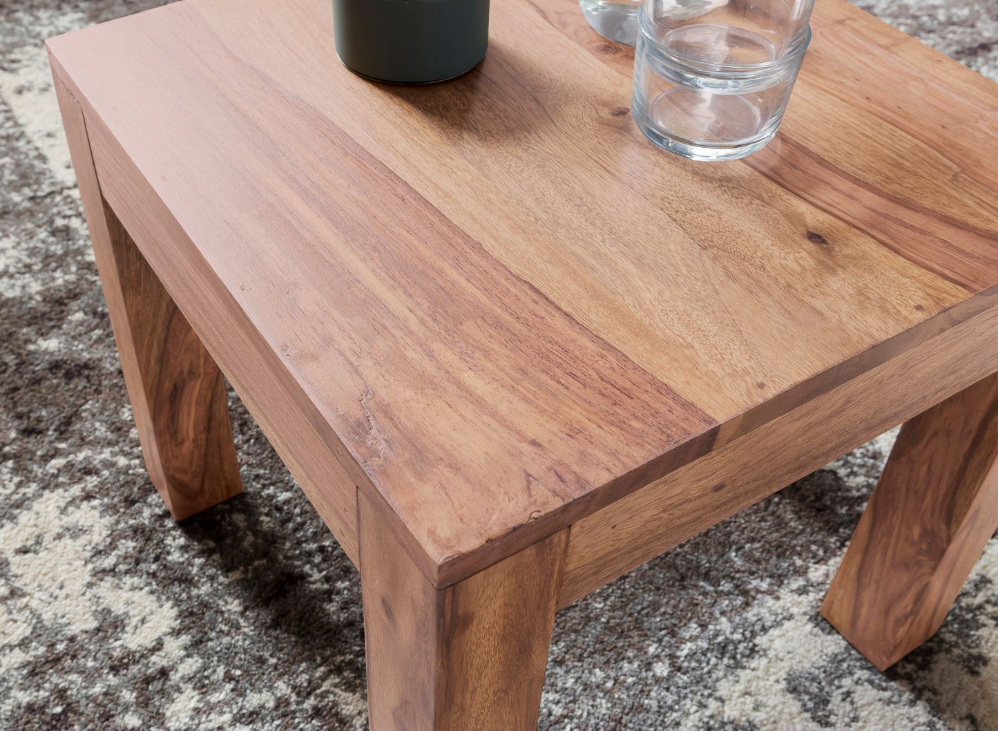 Couchtisch Massiv Holz Akazie 45 cm breit Wohnzimmer Tisch Design braun Landhaus Stil Beistelltisch Natur Produkt Wohnzimmermoebel Unikat modern Massivholzmoebel Echtholz quadratisch