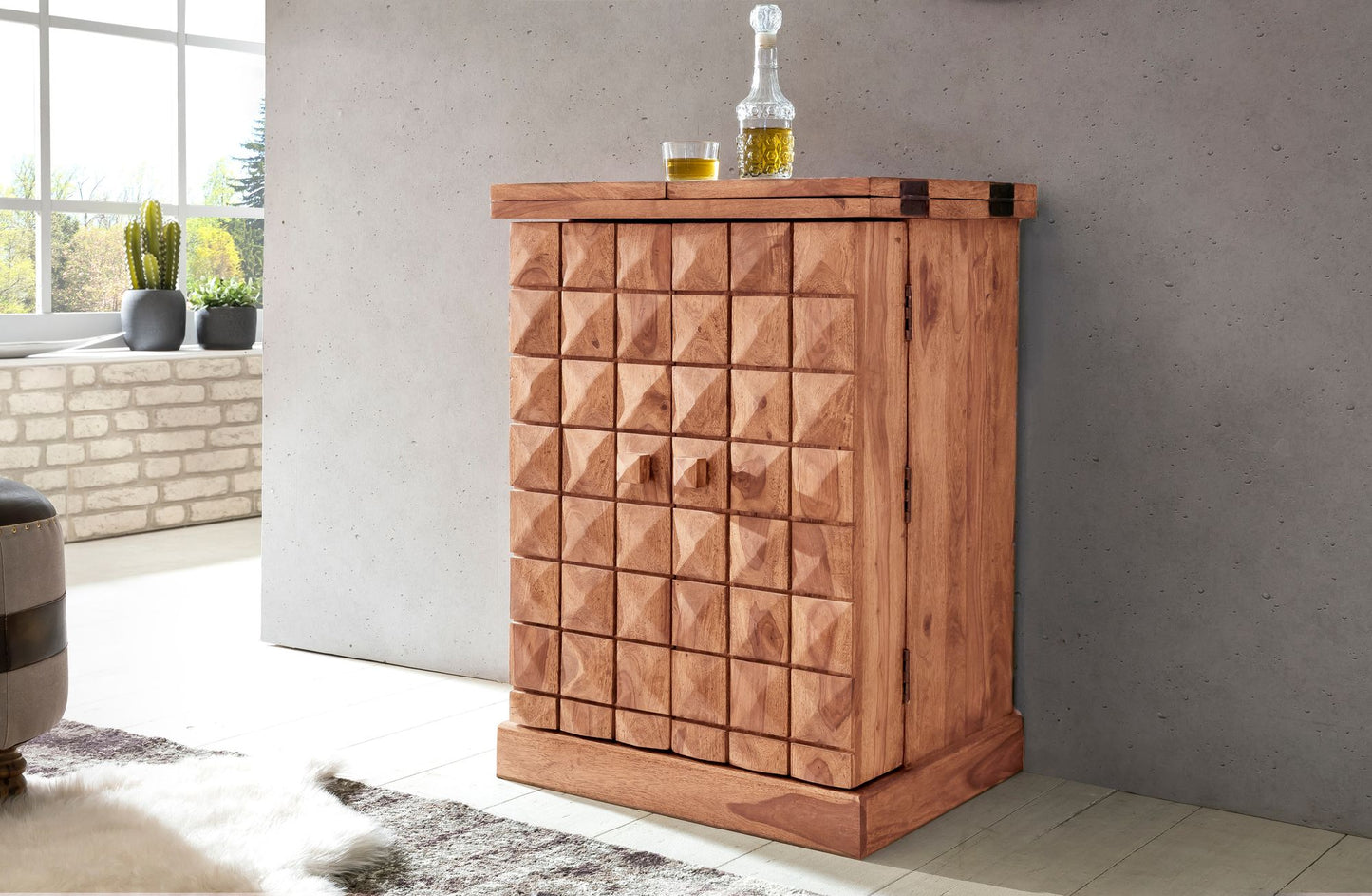 Hausbar LUCCA Akazie Massivholz 65 mal 91 mal 50 cm Weinbar ausklappbar Kleine Bar modern Barschrank mit Tueren Spirituosenschrank mit Aufbewahrung fuer Flaschen und Glaeser