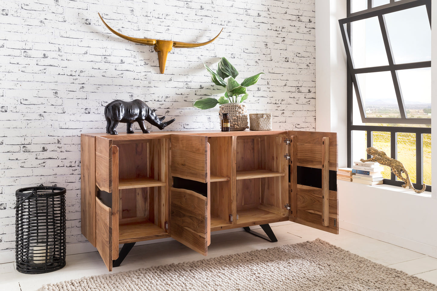 Sideboard 148 mal 85 mal 43 cm Massiv Holz Akazie Natur Baumkante Anrichte Landhaus Stil Highboard mit 3 Tueren Flur Schrank Kommode