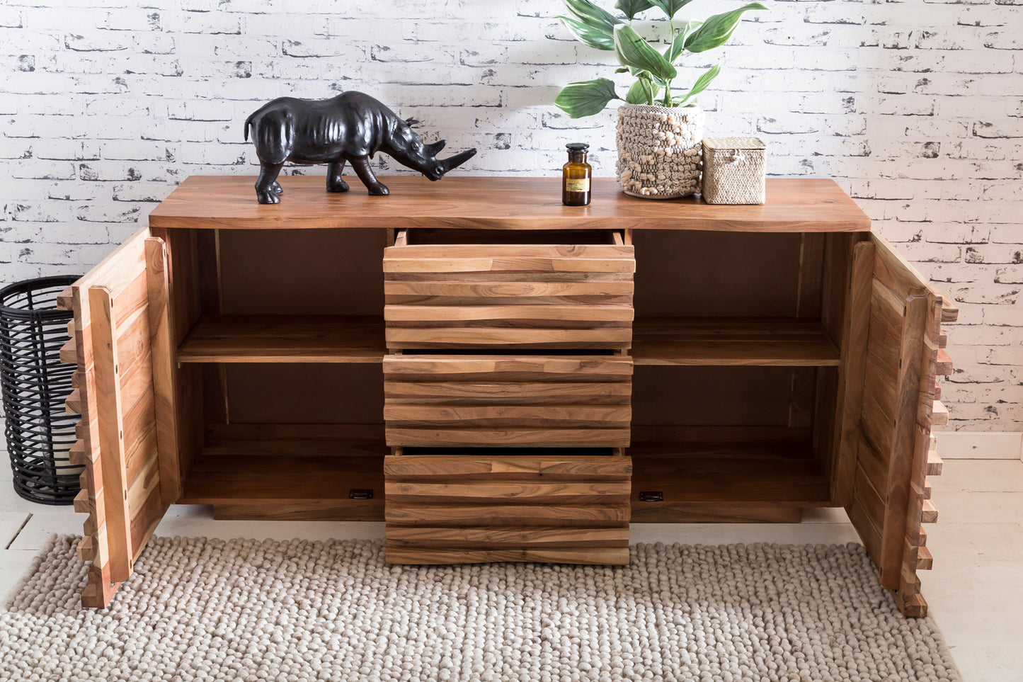 Sideboard 160 mal 75 mal 43 cm Massiv Holz Akazie Natur Baumkante Anrichte Landhaus Stil Kommode mit Schubladen und Tueren Flur Schrank Standschrank