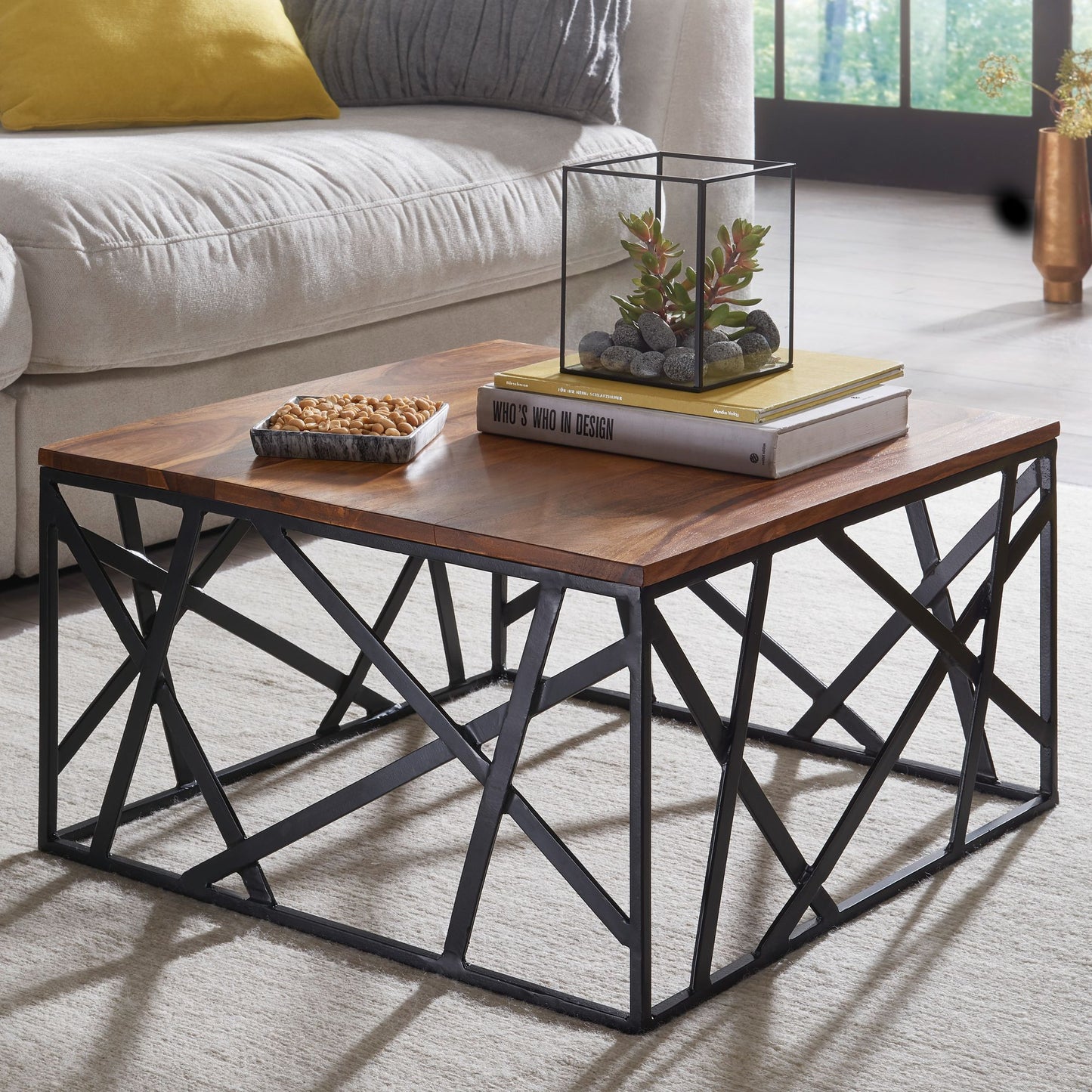 Couchtisch BAKAL 60 mal 35 mal 60 cm Sheesham Massivholz Metall Sofatisch Design Wohnzimmertisch Industrial Style Stubentisch Braun Schwarz Designer Kaffeetisch massiv Tisch quadratisch