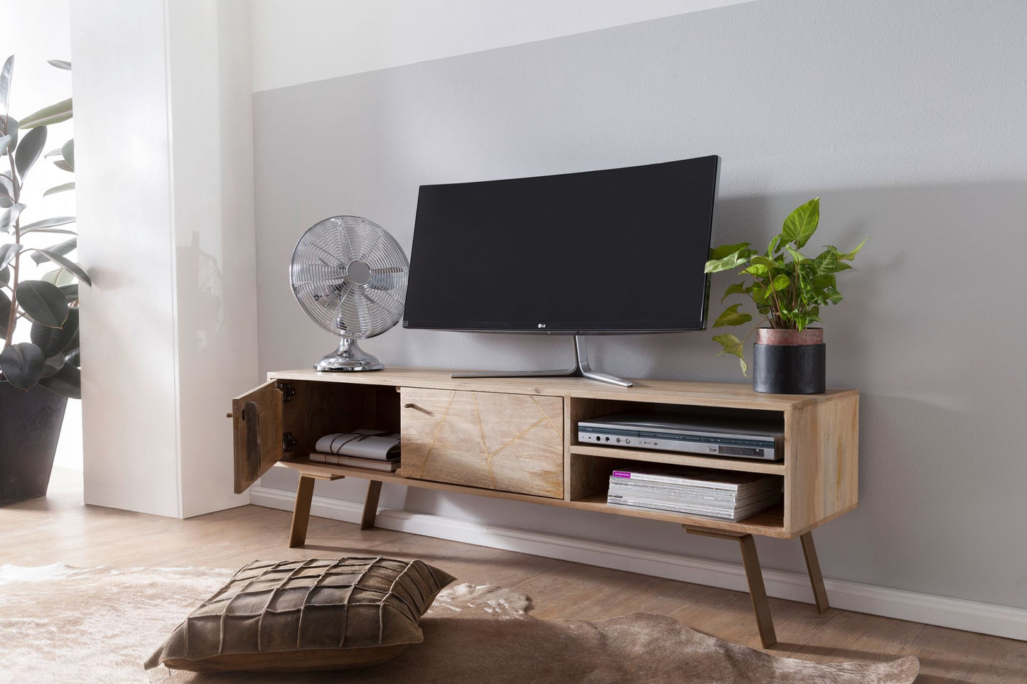 HiFi Lowboard SIKAR Mango Massivholz Landhaus TV Kommode 145 mal 47 mal 35cm Fernsehschrank Unterschrank mit 2 Tueren Fernsehtisch Ablagefach Fernsehkommode TV Moebel TV Board Wohnzimmer