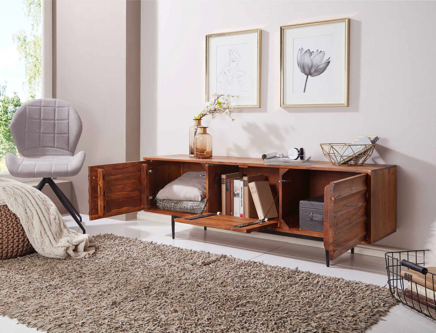 HiFi Lowboard WL5.636 Sheesham Massivholz Landhaus TV Kommode 147 mal 50 mal 38cm Fernsehschrank Unterschrank mit 3 Tueren Fernsehtisch Ablagefach Fernsehkommode TV Moebel