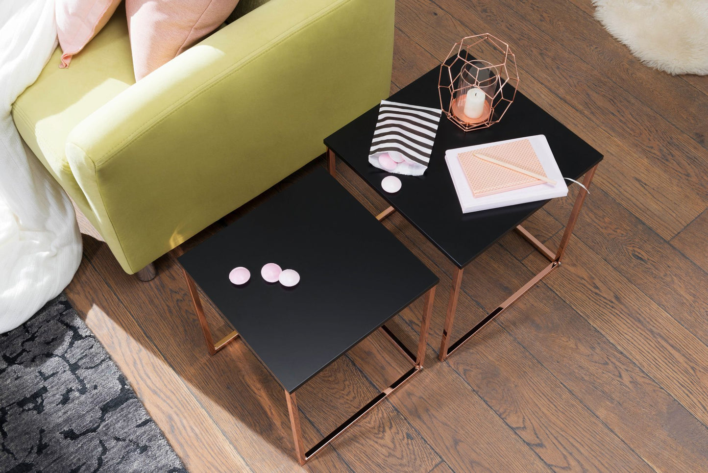 Satztisch CHUR Schwarz Kupfer Beistelltisch MDF Metall Couchtisch Set aus 2 Tischen Kleiner Wohnzimmertisch Metalltisch mit Holzplatte Ablagetisch modern