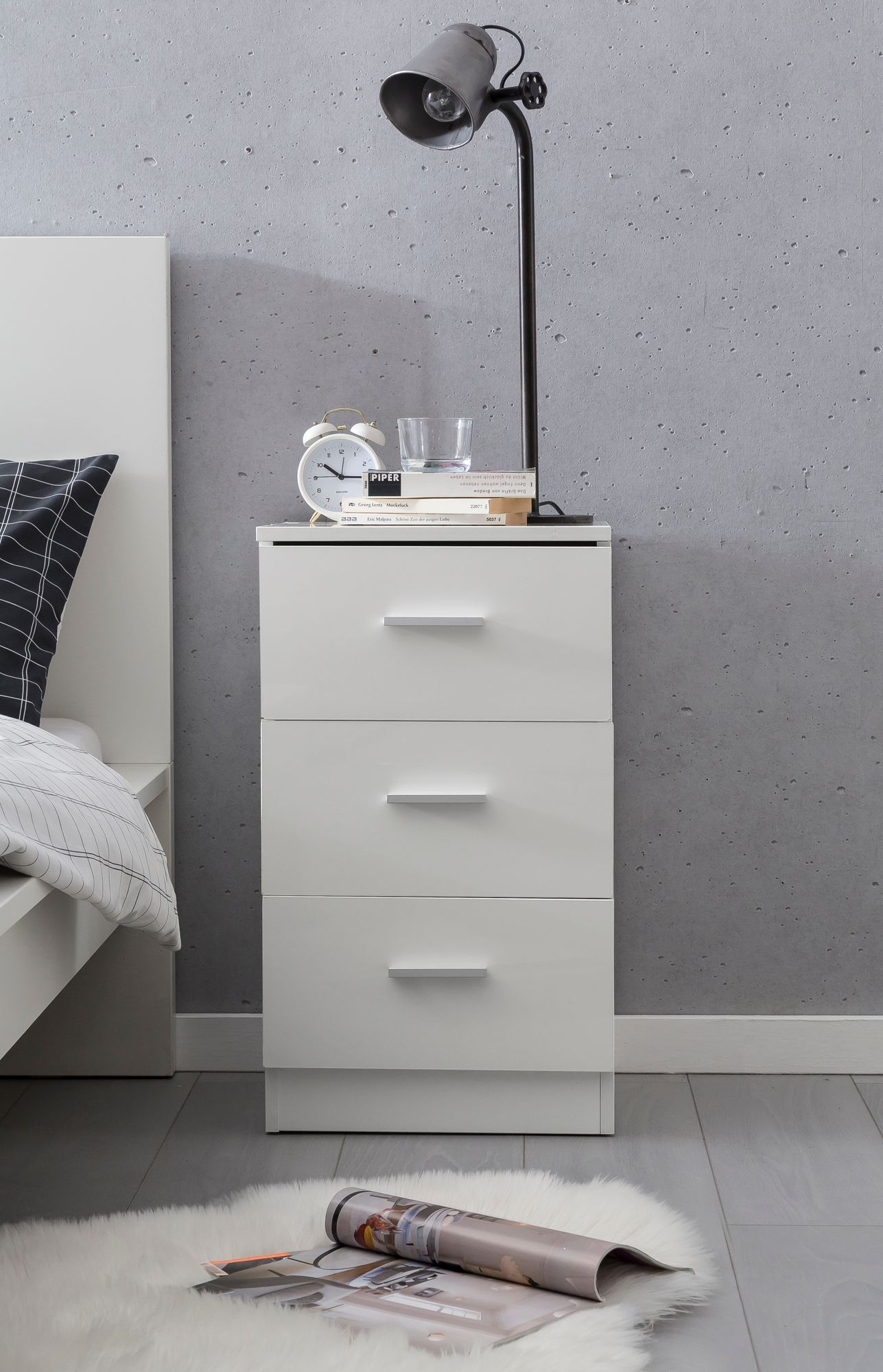 Nachttisch Weiss WL5.868 38 mal 66 5 mal 35cm Holz Nachtkonsole Hochglanz Nachtkaestchen fuer Bo mal springbett Schlafzimmer Bett Tischchen Nachtschrank mit 3 Schubladen Bett Kommode Bo mal spring
