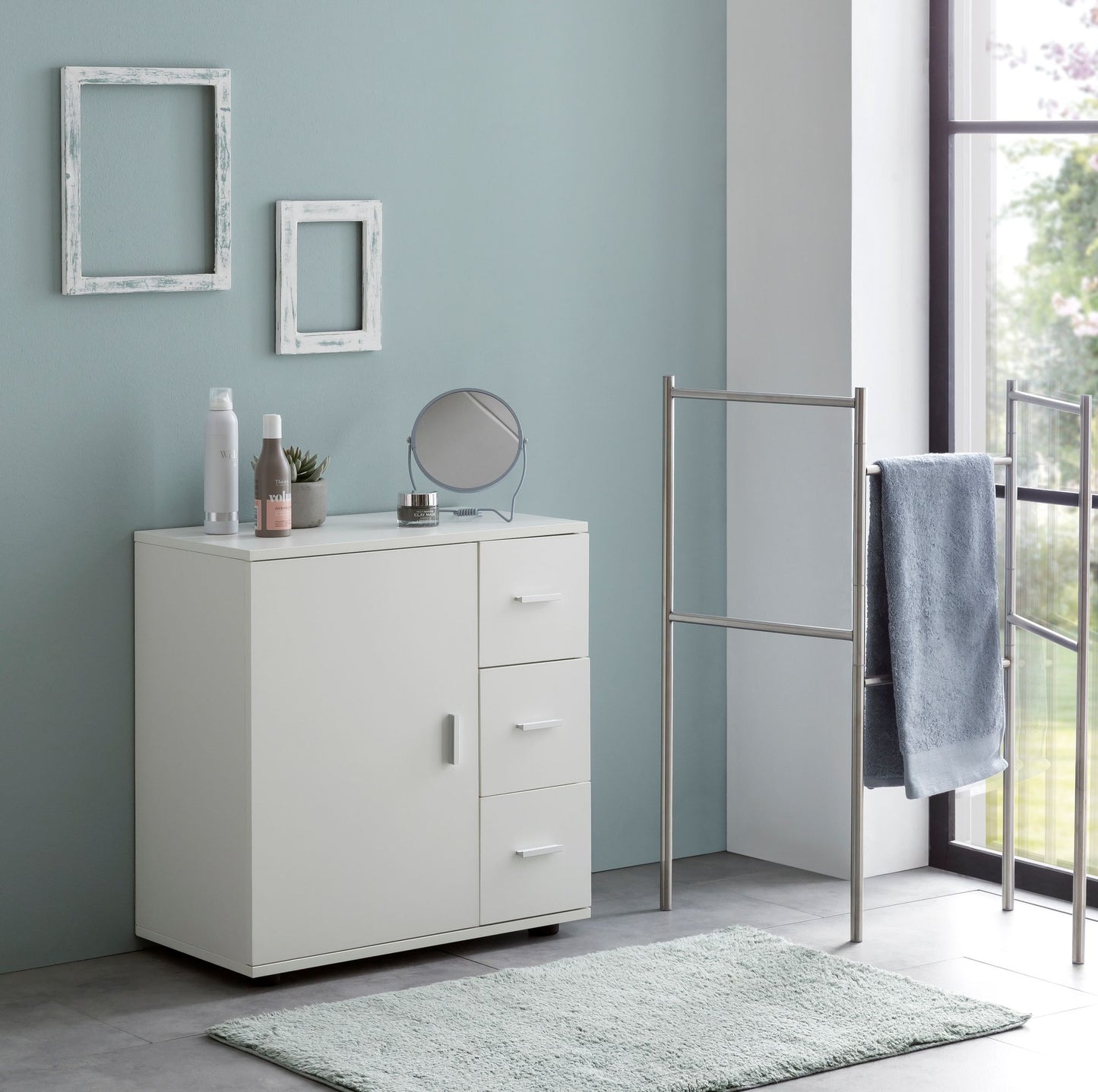 Badschrank WL5.877 Weiss 60 mal 65 5 mal 33 cm Midi Schrank mit Tuer und Schubladen Kleiner Beistellschrank Matt Badregal Schmal Freistehend Badezimmerkommode Badmoebel Badezimmermoebel