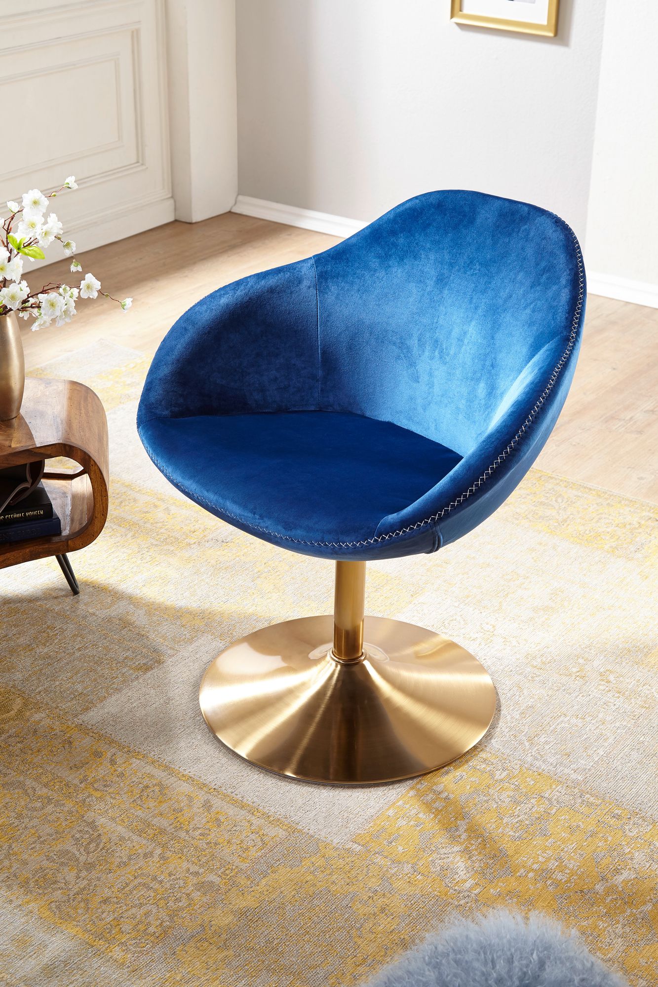 Loungesessel SIRAN Samt Blau Gold 70 mal 79 mal 70 cm Design Drehstuhl Clubsessel Polsterstuhl mit Armlehne Drehsessel Cocktailsessel Lounge Barsessel Besucherstuhl Sessel mit Stoffbezug