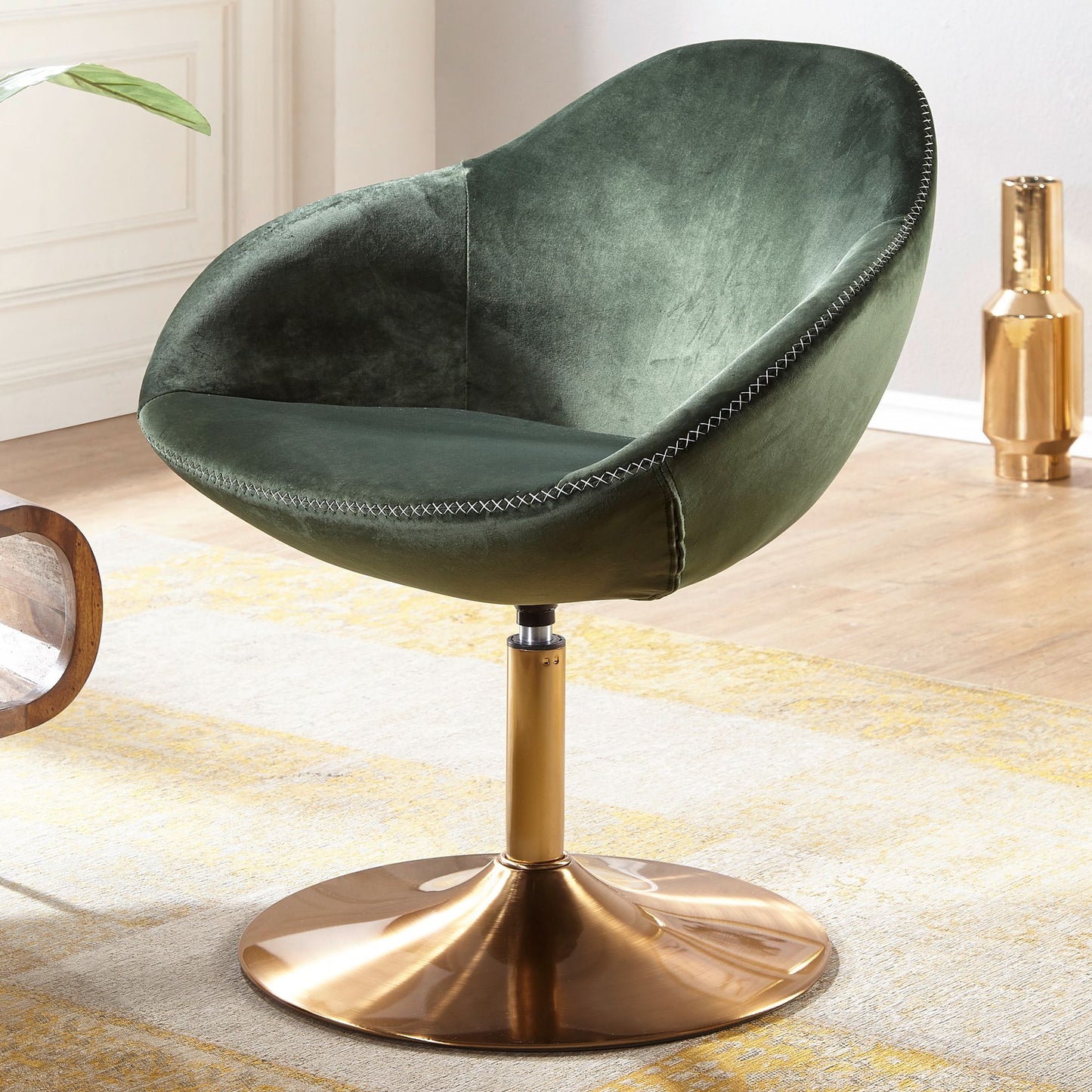 Loungesessel SIRAN Samt Gruen Gold 70 mal 79 mal 70 cm Design Drehstuhl Clubsessel Polsterstuhl mit Armlehne Drehsessel Cocktailsessel Lounge Barsessel Besucherstuhl Sessel mit Stoffbezug