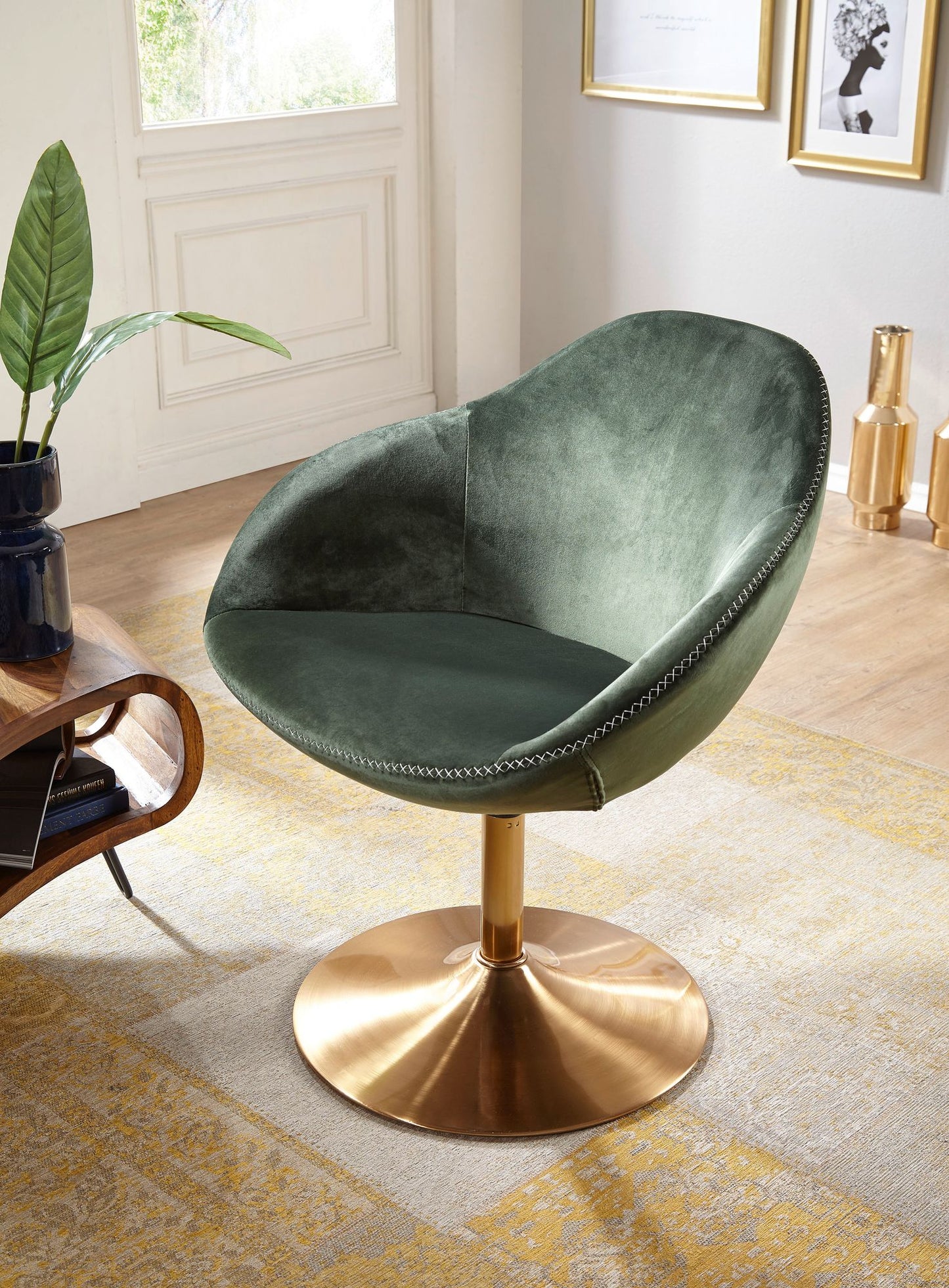 Loungesessel SIRAN Samt Gruen Gold 70 mal 79 mal 70 cm Design Drehstuhl Clubsessel Polsterstuhl mit Armlehne Drehsessel Cocktailsessel Lounge Barsessel Besucherstuhl Sessel mit Stoffbezug