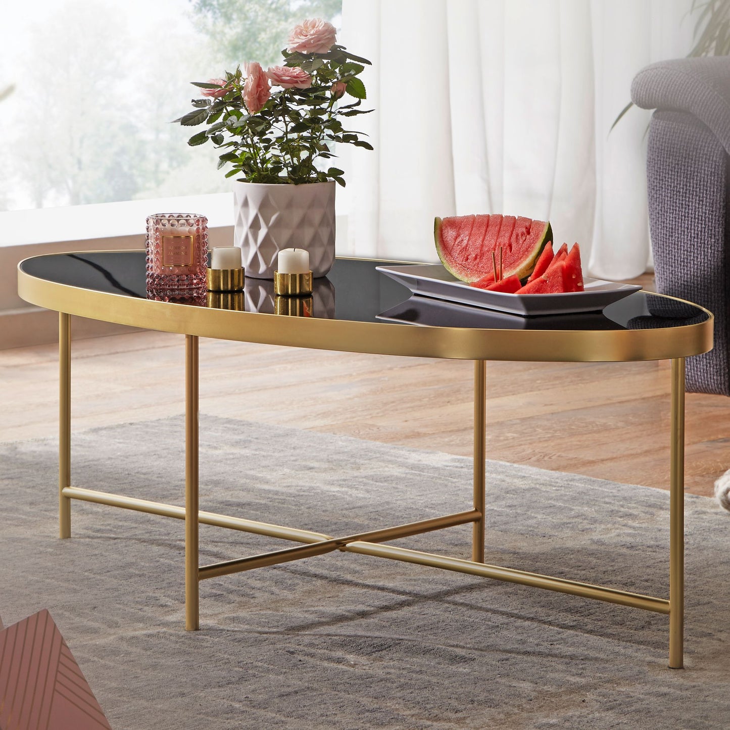 Design Couchtisch Glas Schwarz   Oval 110 mal 56 cm mit Gold Metallgestell Grosser Wohnzimmertisch Lounge Tisch Glastisch