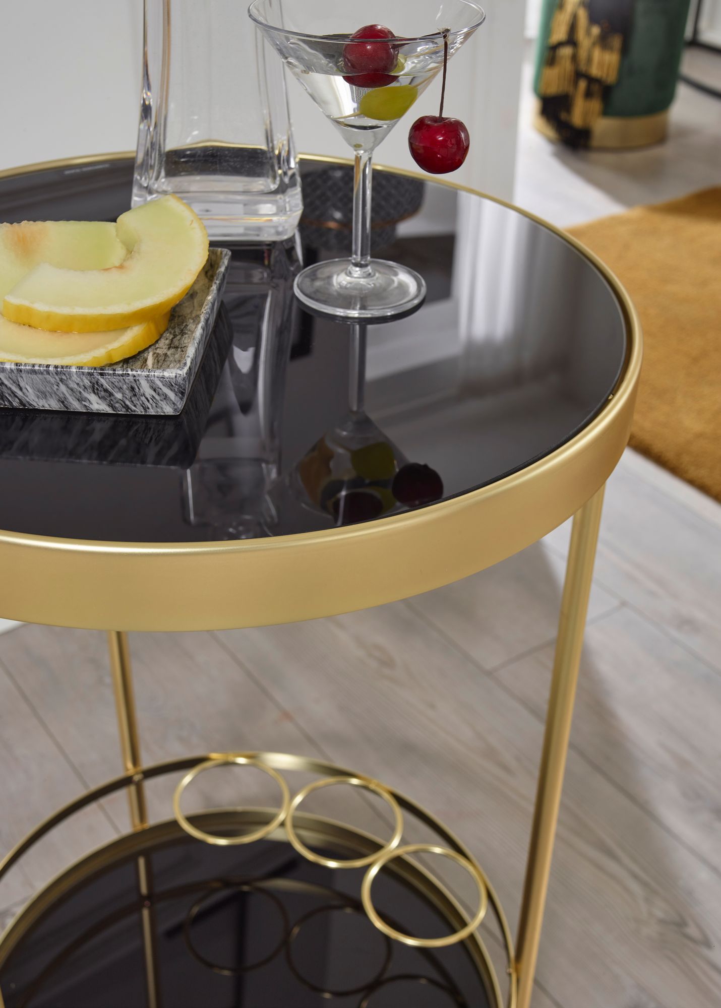 Design Servierwagen Gold Rund Ø 45cm 2 Ebenen Beistelltisch auf Rollen mit Glasplatte Schwarz Speisewagen Kuechenwagen Teewagen