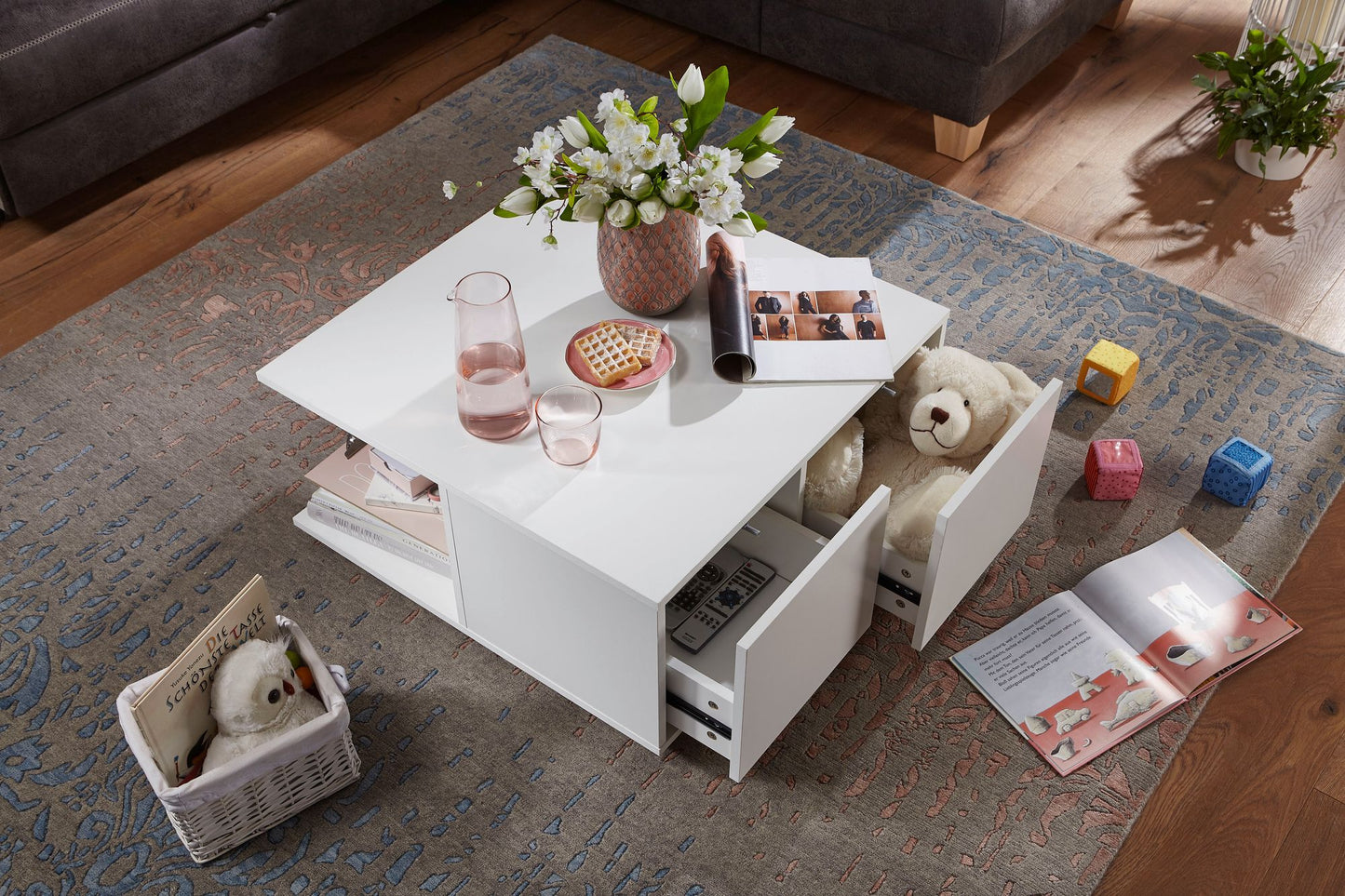 Design Couchtisch 70 mal 70 cm Weiss Wohnzimmertisch mit 2 Schubladen Sofatisch mit Rollen Tisch mit 2 Faechern