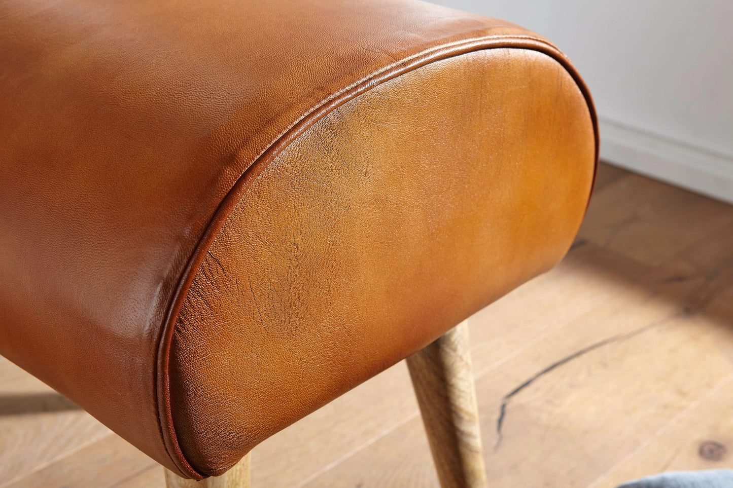 Sitzhocker Echtleder Massivholz 45 mal 53 mal 40 cm Moderner Lederhocker Kleiner Holzhocker Gepolstert Turnbock Hocker mit Leder Bezug