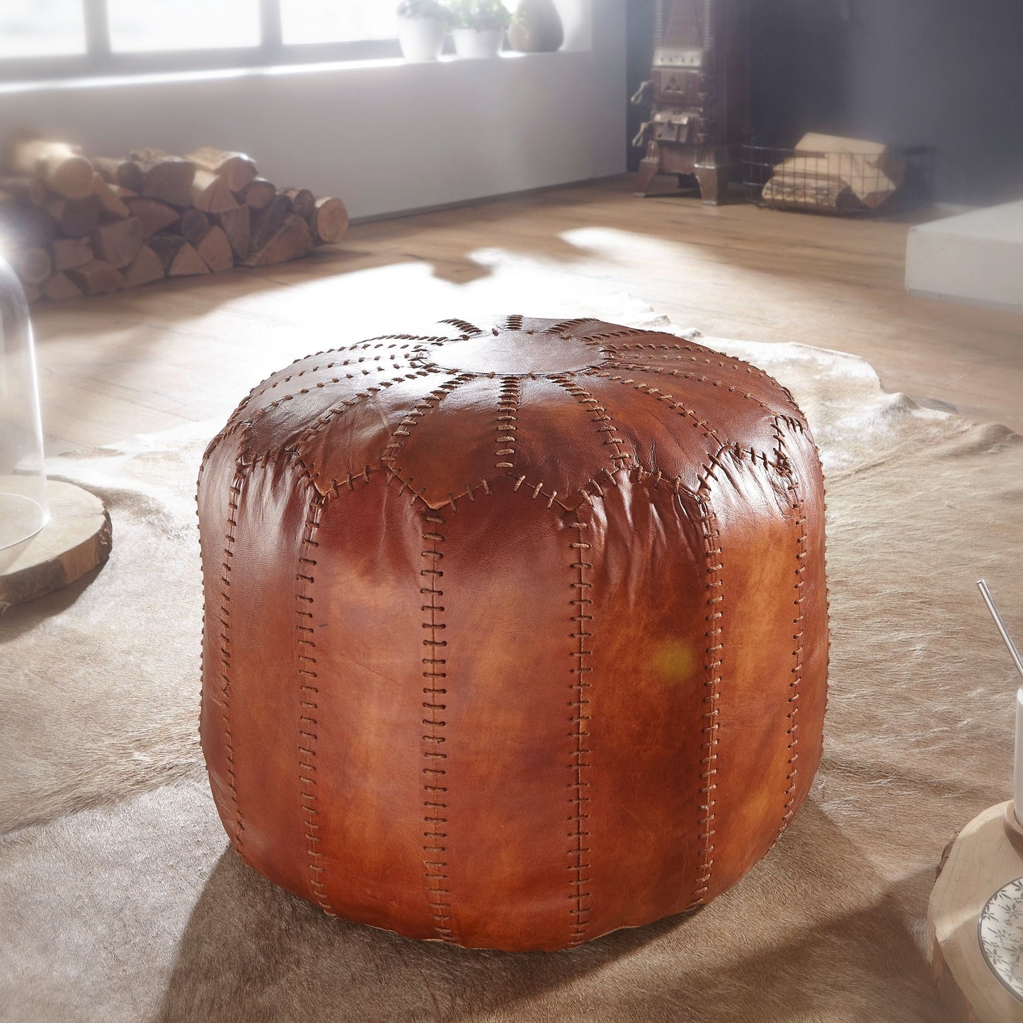 Sitzhocker Echtleder Braun 52 mal 40 mal 52 cm Ottomane Wohnzimmer Design Pouf Hocker Orientalisch Polsterhocker Orient Beinablage Sofa