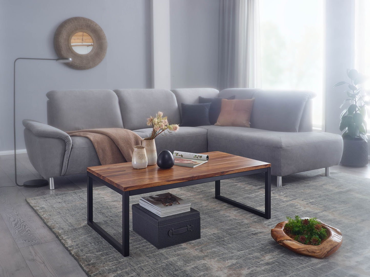 Couchtisch 110 mal 40 mal 60 cm Sheesham Massivholz Metall Wohnzimmertisch Industrial Style Designer Sofatisch Tisch Wohnzimmer Loungetisch Massiv