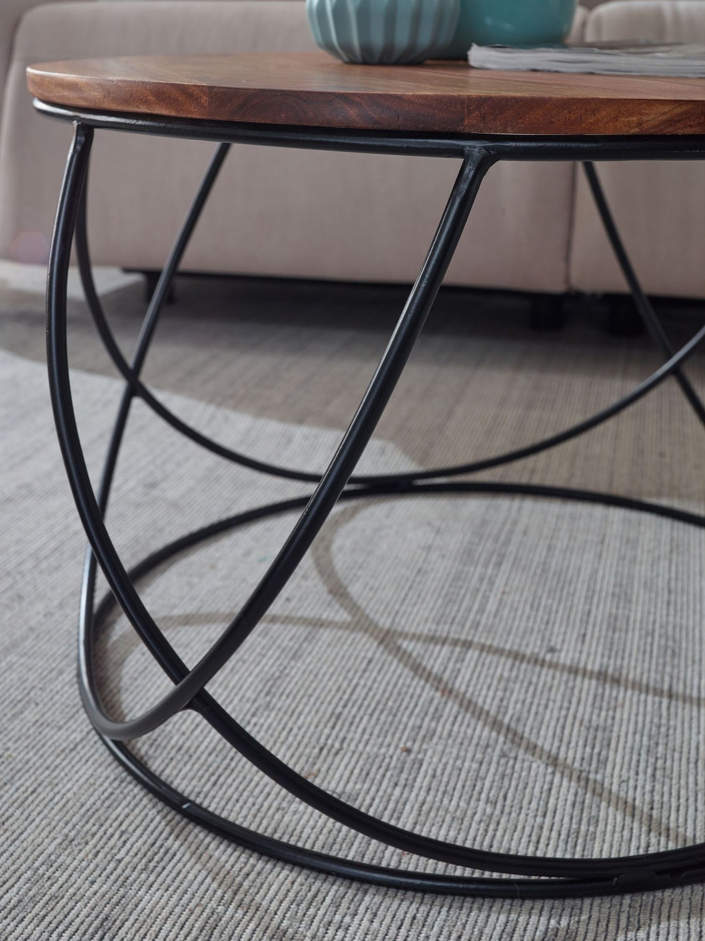 Couchtisch Sheesham Massivholz Metall 60 mal 40 mal 60 cm Wohnzimmertisch Rund Massiv Braun Sofatisch Modern Holztisch Tisch Wohnzimmer Industrial