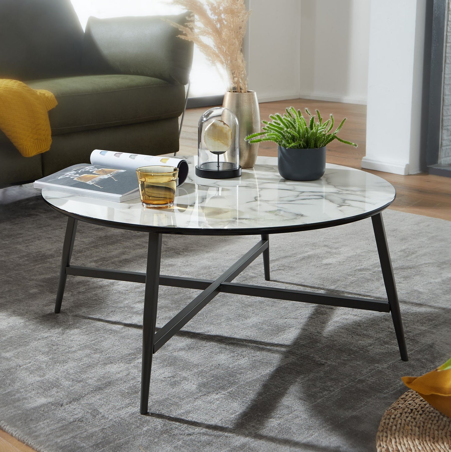 Couchtisch Rund 88 mal 37 mal 88 cm mit Marmor Optik Weiss Wohnzimmertisch mit Metall Beine Schwarz Moderner Dekotisch