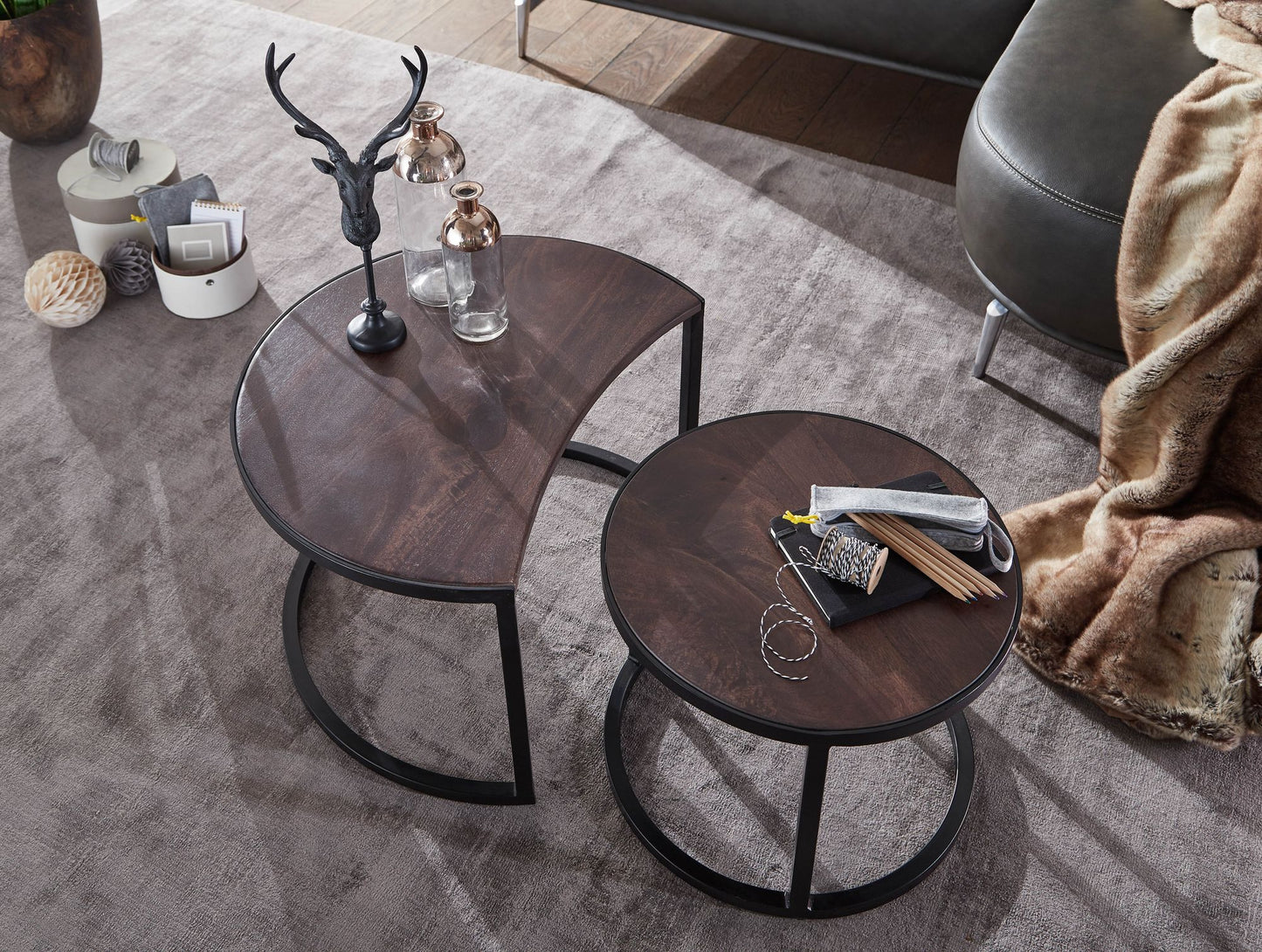 Couchtisch 2er Set Mango Massivholz Metall Wohnzimmertisch Rund Industrial Beistelltisch mit Metallbeine Schwarz Tischset 2 teilig Satztisch Holz