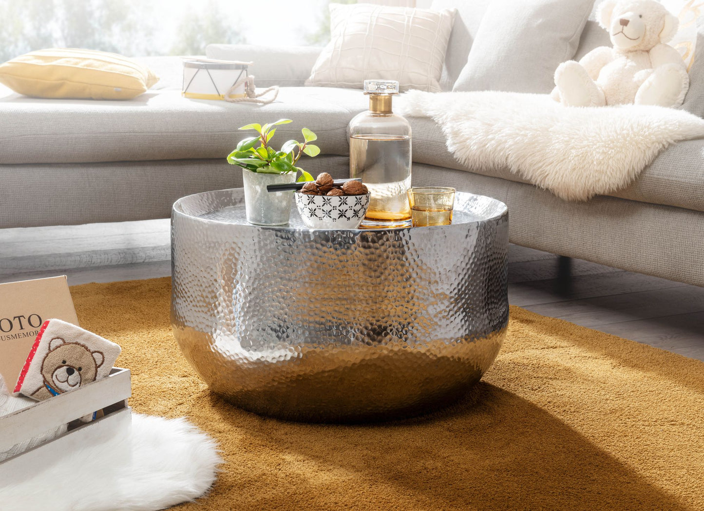 Couchtisch Aluminium Silber 60 mal 60 mal 35 cm Wohnzimmertisch Hammerschlag Designer Sofatisch Rund Alu Orientalisch Runder Kaffeetisch Metall Klein
