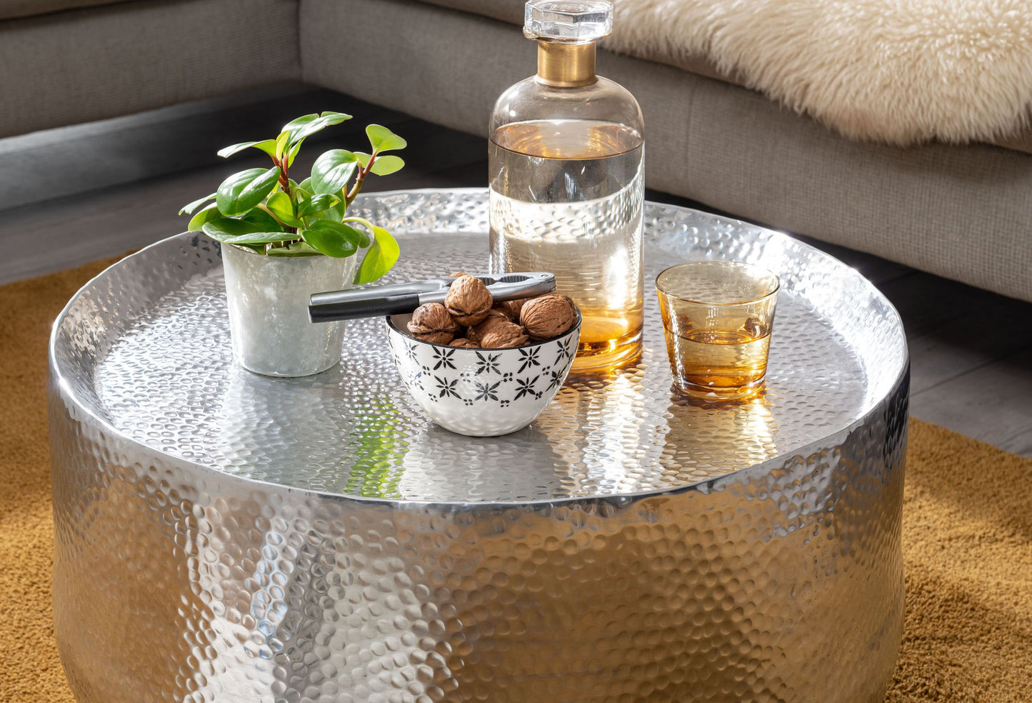 Couchtisch Aluminium Silber 60 mal 60 mal 35 cm Wohnzimmertisch Hammerschlag Designer Sofatisch Rund Alu Orientalisch Runder Kaffeetisch Metall Klein