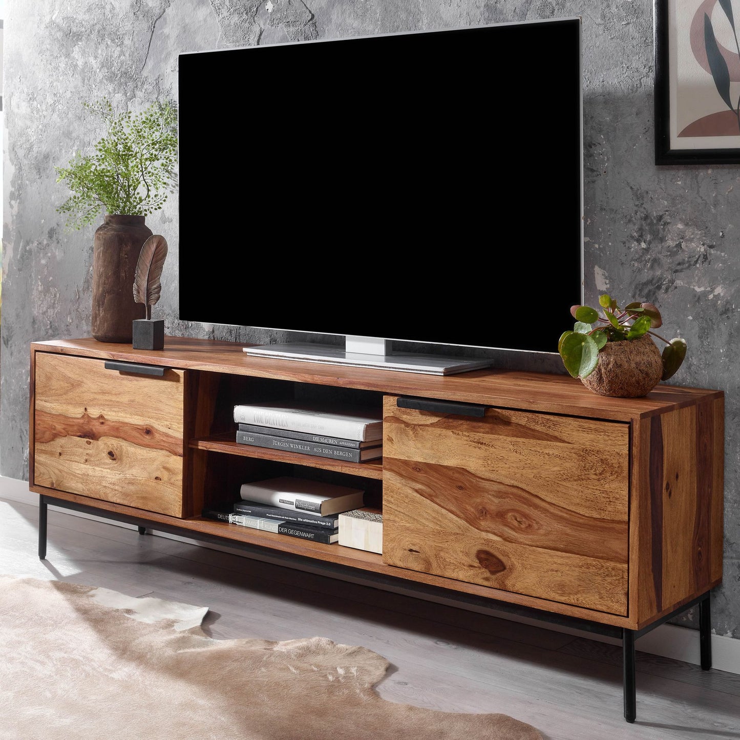 Lowboard Sheesham Massivholz 147 mal 51 mal 38 cm TV Kommode mit zwei Tueren Design TV Schrank Hoch Fernsehtisch Fernsehschrank Modern Fernsehkommode Wohnzimmer