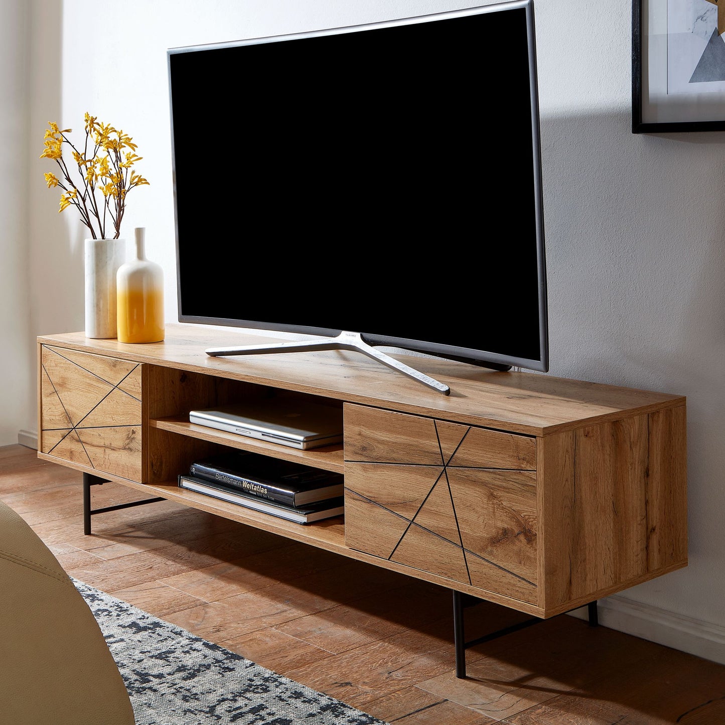 Lowboard Holz Eiche Dekor 160 mal 45 mal 40 cm TV Kommode mit zwei Tueren Design TV Schrank Hoch Fernsehtisch Fernsehschrank Modern Fernsehkommode Wohnzimmer