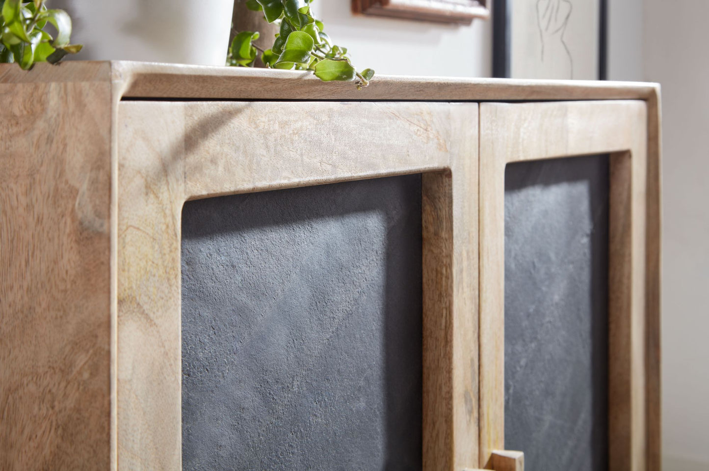 Sideboard 80 mal 75 mal 35 cm Mango Massivholz Stein Optik Anrichte Braun Kommode mit 2 Tueren Kleiner Kommodenschrank Holz Massiv Standschrank Mehrzweckkommode mit Metallgestell