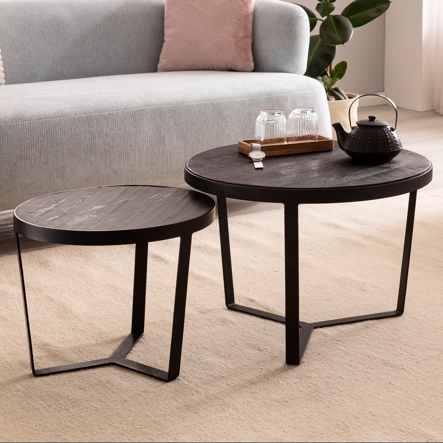 Couchtisch 2er Set Akazie Massivholz Steinoptik Wohnzimmertisch Rund Satztisch mit Metallgestell Kaffeetisch Modern Sofatisch Verschachtelungstisch 2 teilig Schwarz Anthrazit