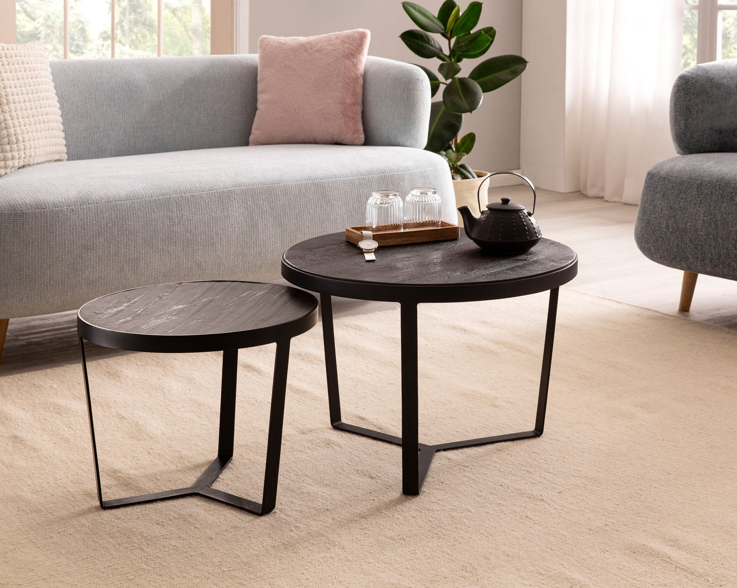 Couchtisch 2er Set Akazie Massivholz Steinoptik Wohnzimmertisch Rund Satztisch mit Metallgestell Kaffeetisch Modern Sofatisch Verschachtelungstisch 2 teilig Schwarz Anthrazit
