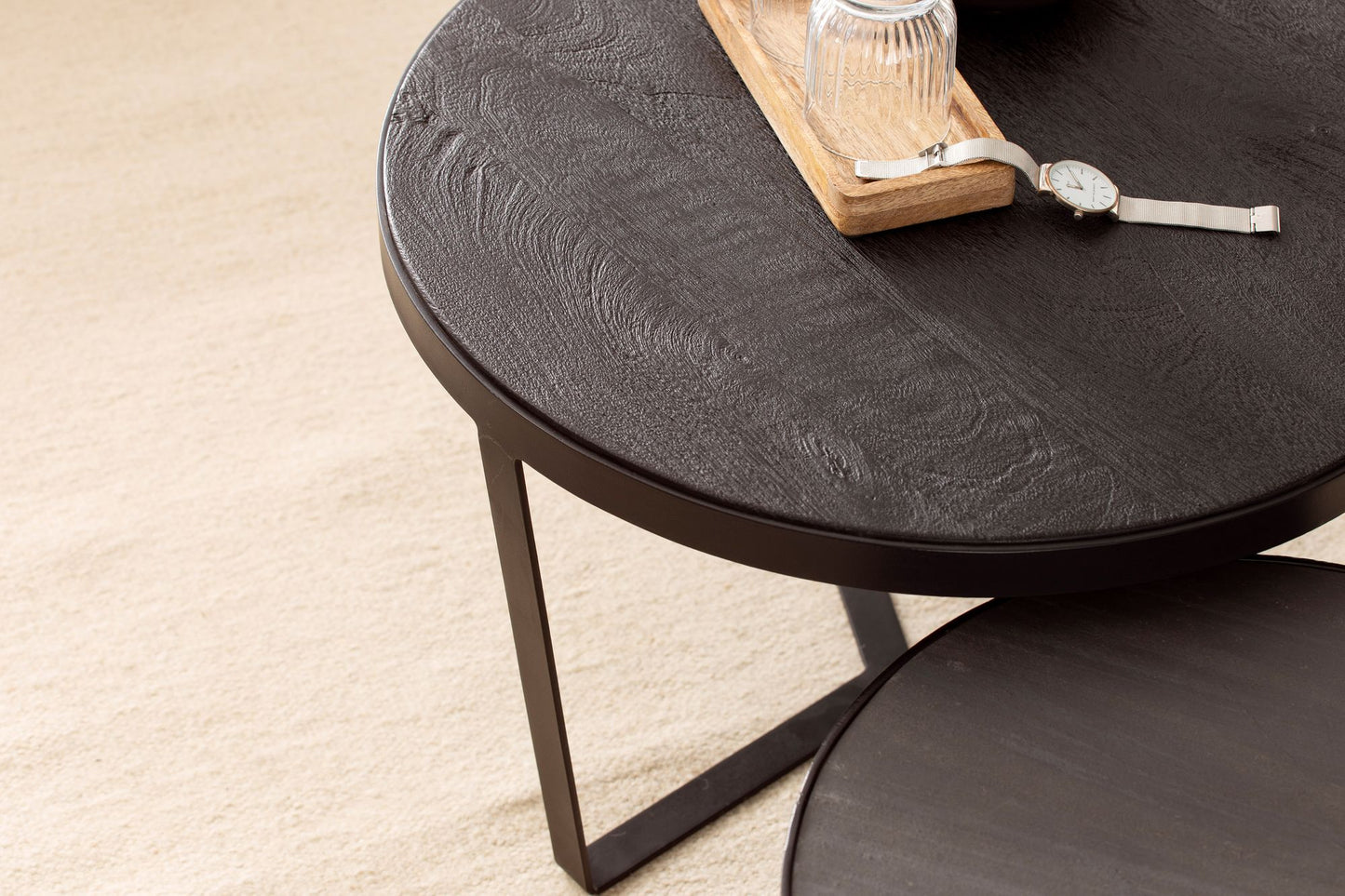 Couchtisch 2er Set Akazie Massivholz Steinoptik Wohnzimmertisch Rund Satztisch mit Metallgestell Kaffeetisch Modern Sofatisch Verschachtelungstisch 2 teilig Schwarz Anthrazit