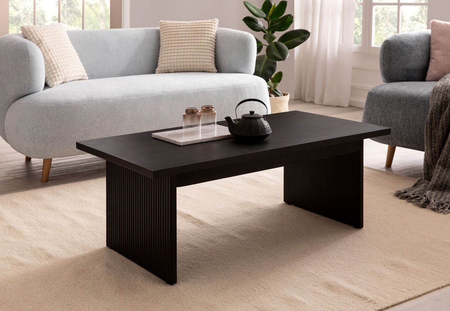 Couchtisch 110 mal 55 mal 40 cm Mango Massivholz Schwarz Sofatisch Rechteckig Design Wohnzimmertisch Modern Massiv Kaffeetisch Wohnzimmer mit Beinen in Lamellen Optik